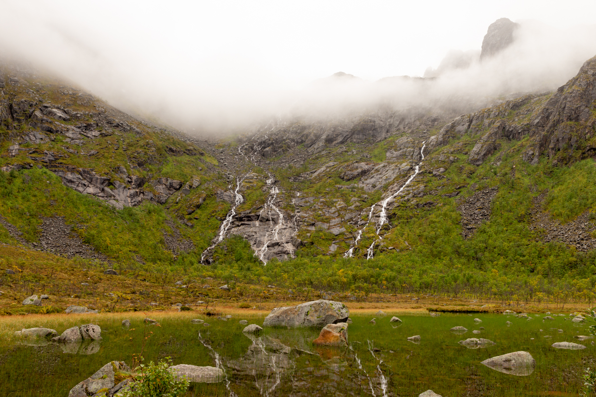 Au réveil, la brume nous salue