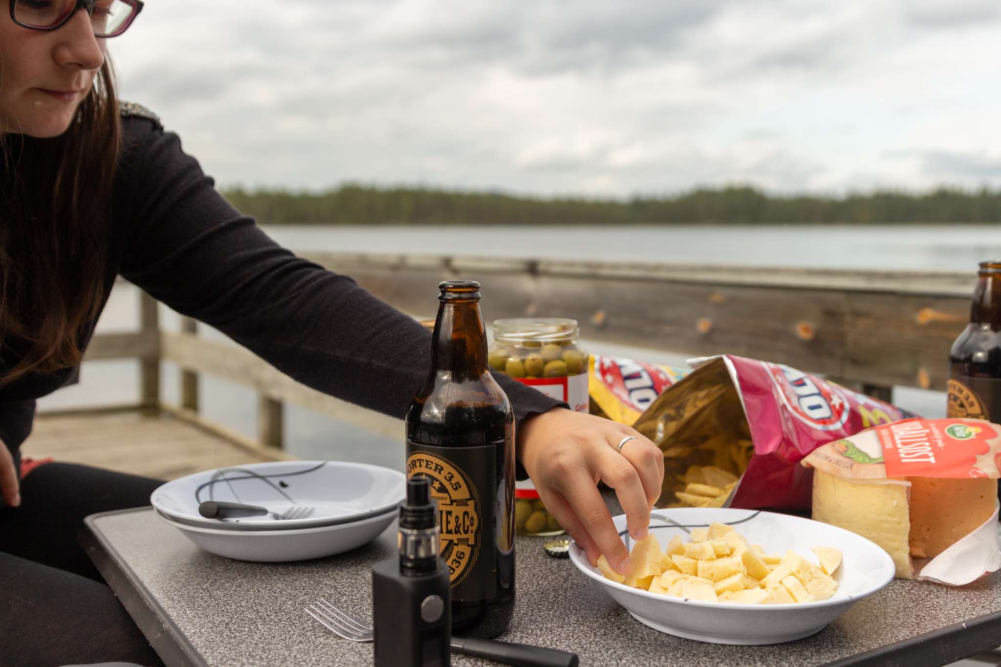 Apéro au bord d'un lac